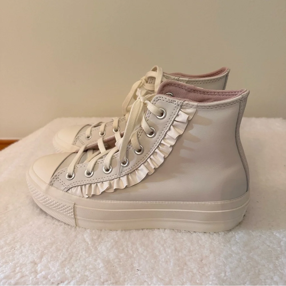 Converse Classic White High-Tops - Picture 4 of 10